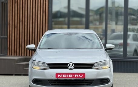 Volkswagen Jetta VI, 2012 год, 900 000 рублей, 2 фотография