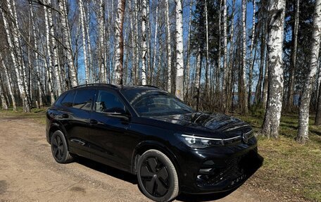 Volkswagen Tiguan, 2024 год, 5 700 000 рублей, 1 фотография