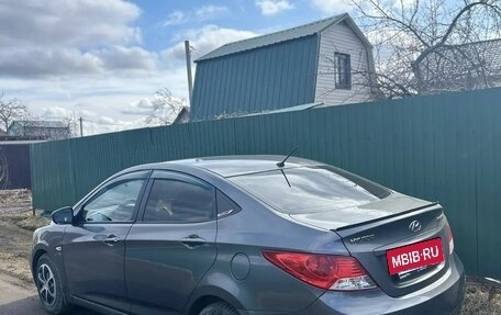 Hyundai Solaris II рестайлинг, 2013 год, 830 000 рублей, 2 фотография