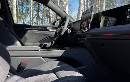 Volkswagen Tiguan, 2024 год, 5 700 000 рублей, 13 фотография