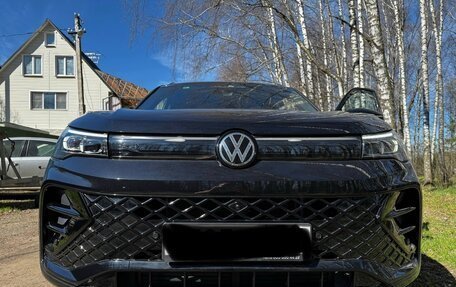Volkswagen Tiguan, 2024 год, 5 700 000 рублей, 18 фотография