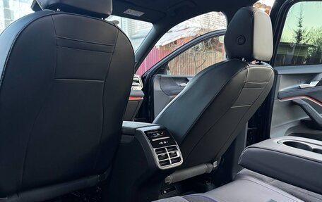 Volkswagen Tiguan, 2024 год, 5 700 000 рублей, 30 фотография