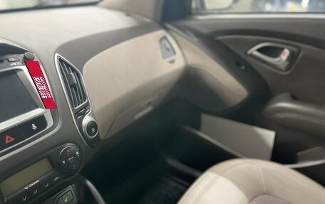 Hyundai ix35 I рестайлинг, 2011 год, 1 450 000 рублей, 33 фотография