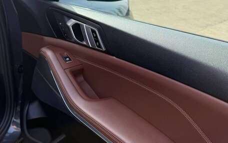 BMW X5, 2019 год, 5 500 000 рублей, 18 фотография