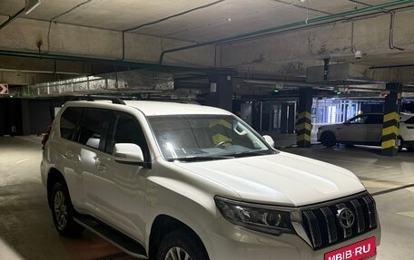 Toyota Land Cruiser Prado 150 рестайлинг 2, 2019 год, 6 300 000 рублей, 2 фотография