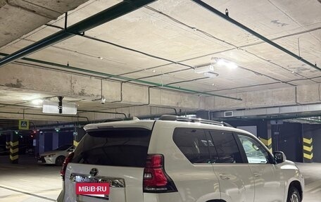 Toyota Land Cruiser Prado 150 рестайлинг 2, 2019 год, 6 300 000 рублей, 4 фотография