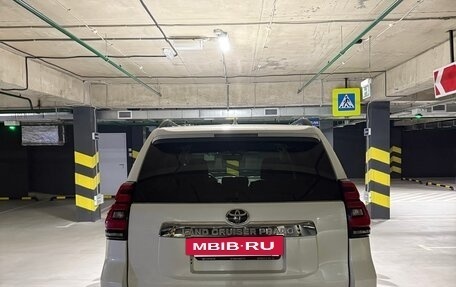 Toyota Land Cruiser Prado 150 рестайлинг 2, 2019 год, 6 300 000 рублей, 5 фотография