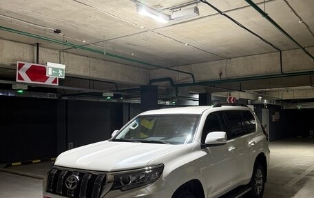 Toyota Land Cruiser Prado 150 рестайлинг 2, 2019 год, 6 300 000 рублей, 8 фотография