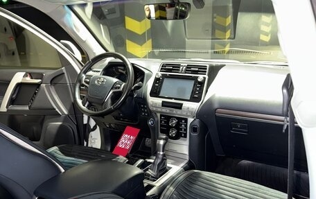 Toyota Land Cruiser Prado 150 рестайлинг 2, 2019 год, 6 300 000 рублей, 11 фотография