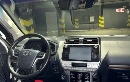 Toyota Land Cruiser Prado 150 рестайлинг 2, 2019 год, 6 300 000 рублей, 12 фотография