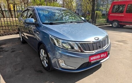 KIA Rio III рестайлинг, 2013 год, 930 000 рублей, 2 фотография