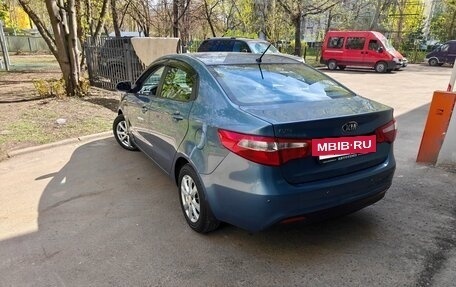 KIA Rio III рестайлинг, 2013 год, 930 000 рублей, 4 фотография