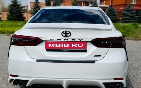 Toyota Camry, 2021 год, 2 850 000 рублей, 5 фотография