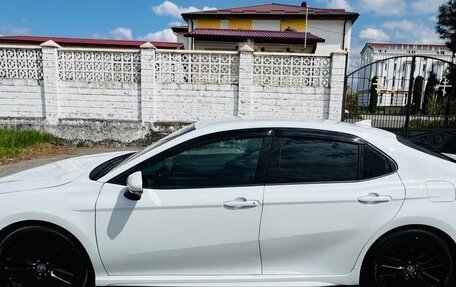 Toyota Camry, 2021 год, 2 850 000 рублей, 13 фотография