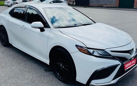 Toyota Camry, 2021 год, 2 850 000 рублей, 11 фотография