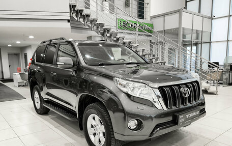 Toyota Land Cruiser Prado 150 рестайлинг 2, 2014 год, 3 450 000 рублей, 7 фотография