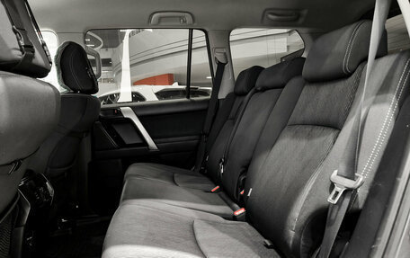 Toyota Land Cruiser Prado 150 рестайлинг 2, 2014 год, 3 450 000 рублей, 16 фотография