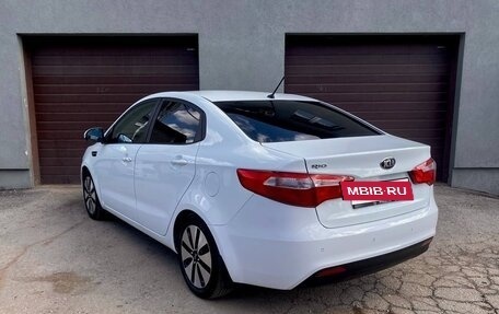 KIA Rio III рестайлинг, 2013 год, 1 095 000 рублей, 2 фотография