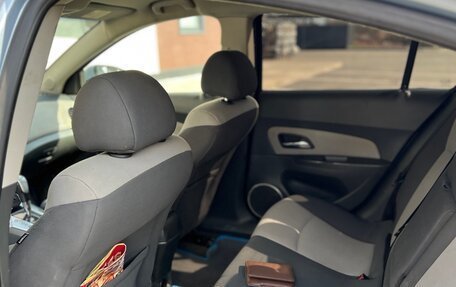 Chevrolet Cruze II, 2010 год, 477 000 рублей, 8 фотография