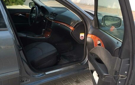 Mercedes-Benz E-Класс, 2006 год, 850 000 рублей, 9 фотография