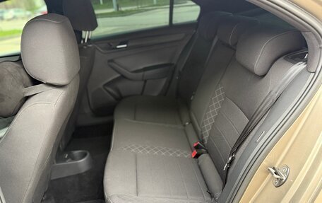 Skoda Rapid II, 2022 год, 2 100 000 рублей, 18 фотография
