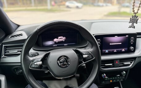Skoda Rapid II, 2022 год, 2 100 000 рублей, 20 фотография