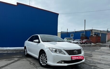 Toyota Camry, 2014 год, 1 800 000 рублей, 2 фотография