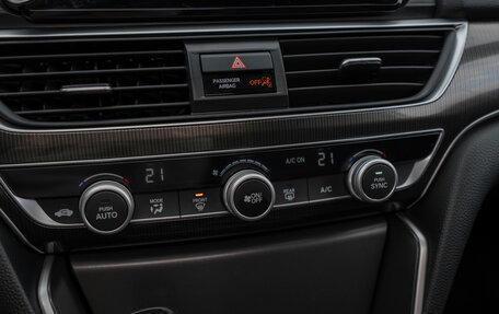 Honda Accord IX рестайлинг, 2018 год, 1 875 000 рублей, 21 фотография