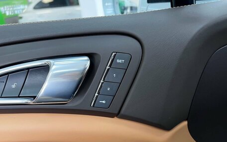 Porsche Cayenne III, 2016 год, 12 500 000 рублей, 16 фотография