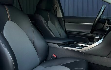 Toyota Camry, 2019 год, 2 340 000 рублей, 7 фотография