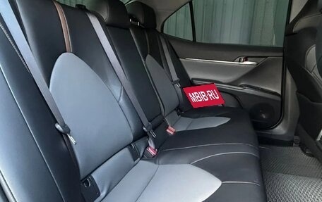 Toyota Camry, 2019 год, 2 340 000 рублей, 6 фотография