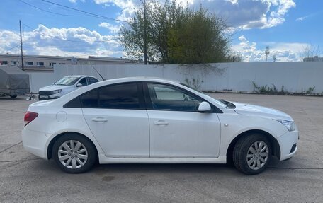 Chevrolet Cruze II, 2009 год, 425 000 рублей, 4 фотография