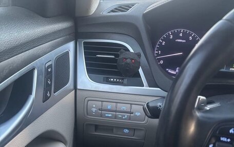 Hyundai Genesis II, 2015 год, 2 550 000 рублей, 11 фотография