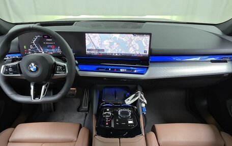 BMW 5 серия, 2023 год, 7 700 000 рублей, 6 фотография
