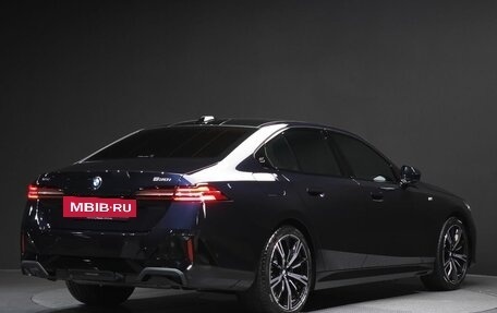 BMW 5 серия, 2023 год, 7 700 000 рублей, 2 фотография