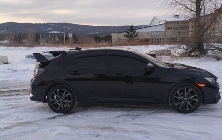 Honda Civic IX, 2017 год, 1 900 000 рублей, 8 фотография