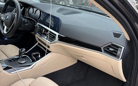 BMW 3 серия, 2020 год, 3 500 000 рублей, 19 фотография