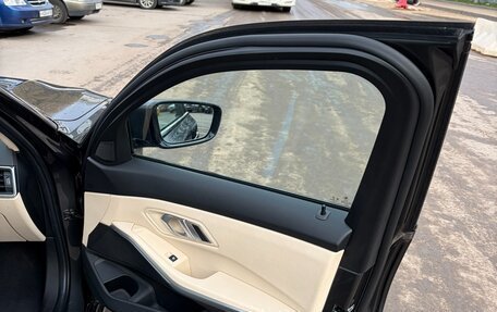 BMW 3 серия, 2020 год, 3 500 000 рублей, 24 фотография