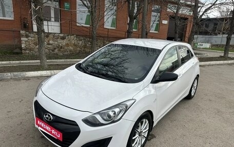 Hyundai i30 II рестайлинг, 2012 год, 750 000 рублей, 3 фотография