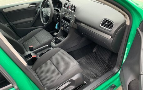 Volkswagen Golf VI, 2009 год, 720 000 рублей, 21 фотография