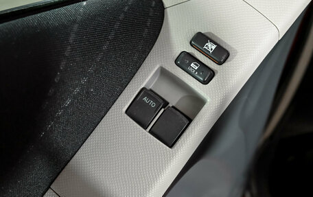 Toyota Yaris III рестайлинг, 2007 год, 635 000 рублей, 14 фотография