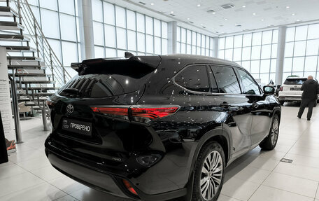 Toyota Highlander, 2021 год, 4 599 000 рублей, 6 фотография