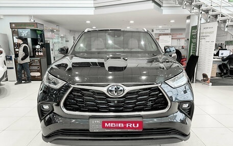 Toyota Highlander, 2021 год, 4 599 000 рублей, 2 фотография
