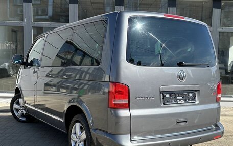 Volkswagen Multivan T5, 2011 год, 2 350 000 рублей, 3 фотография