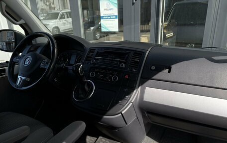 Volkswagen Multivan T5, 2011 год, 2 350 000 рублей, 8 фотография