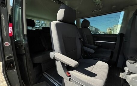 Volkswagen Multivan T5, 2011 год, 2 350 000 рублей, 24 фотография