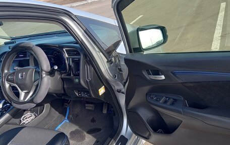 Honda Shuttle II, 2016 год, 1 350 000 рублей, 14 фотография