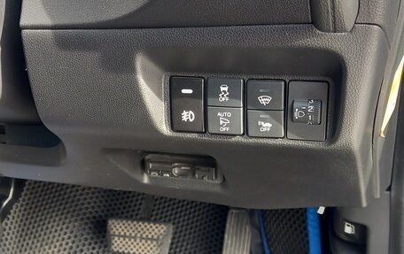 Honda Shuttle II, 2016 год, 1 350 000 рублей, 15 фотография