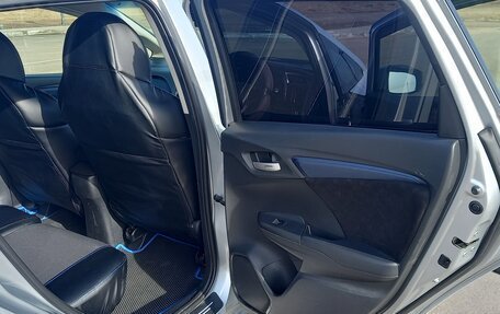 Honda Shuttle II, 2016 год, 1 350 000 рублей, 20 фотография