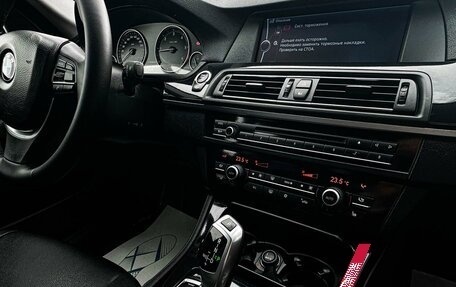 BMW 5 серия, 2012 год, 1 900 000 рублей, 13 фотография
